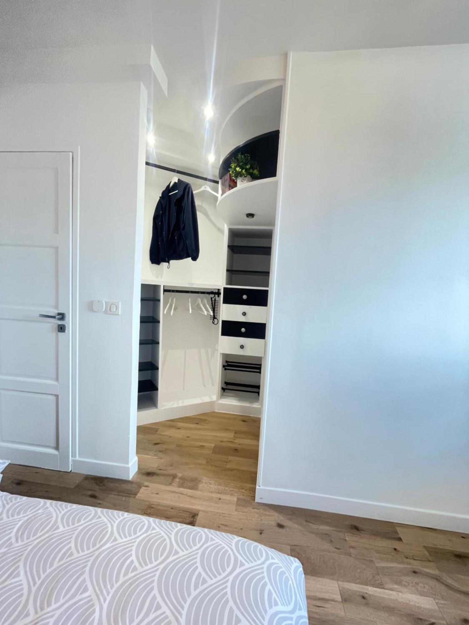 Superbe Appartement Haussmannien Suspendu Paris Exterior foto